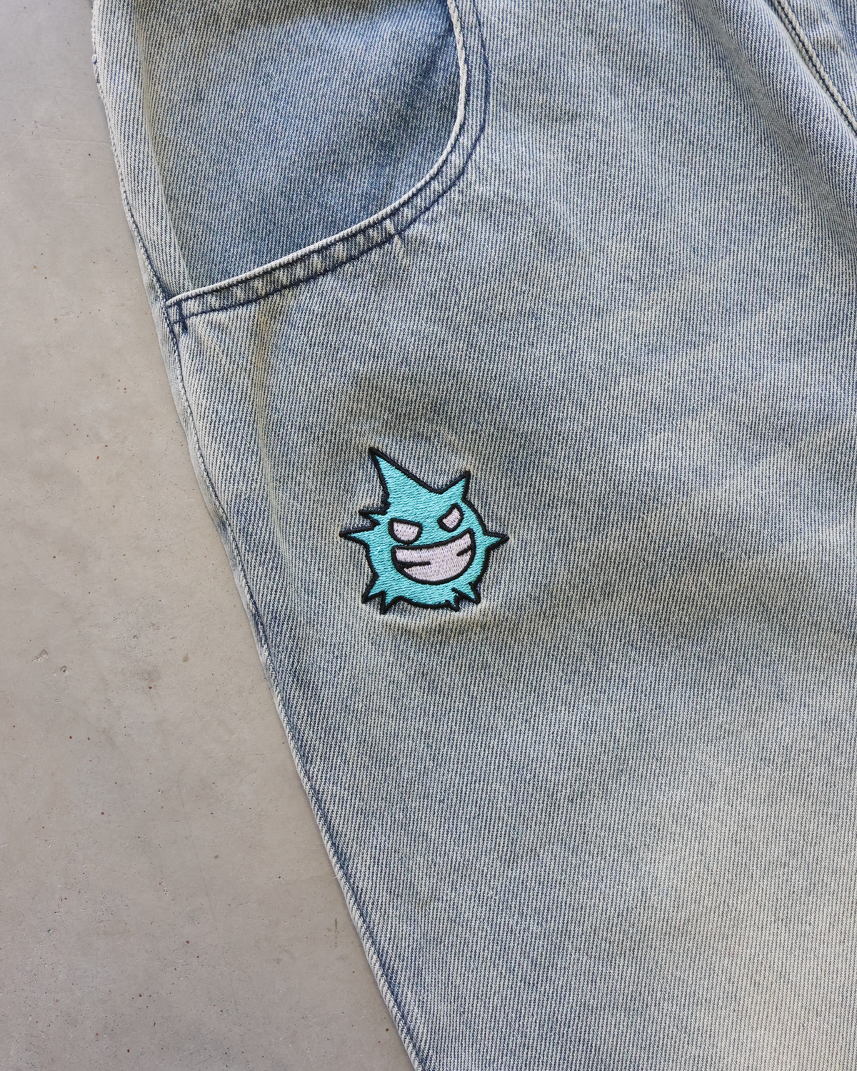 BLACK STAR JEANS