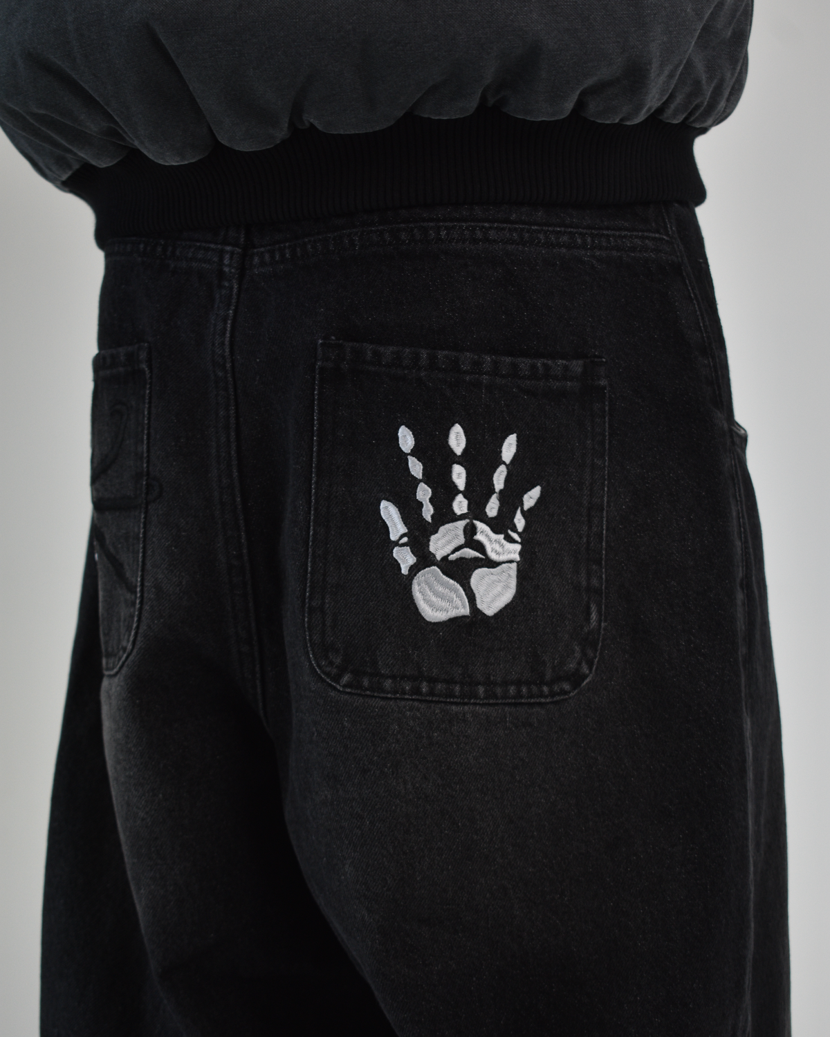 LUCIFER JEANS